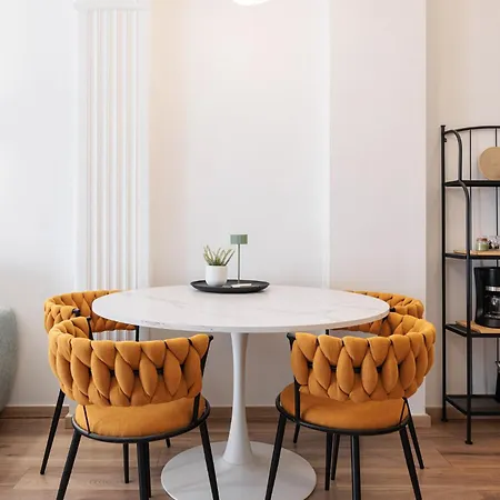 F & B Collection - Flat For 6 * Szaloniki